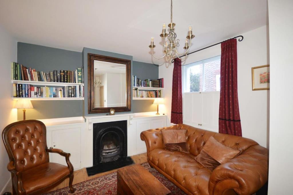 Delightful Cottage In Sandwich - One Bedroom Экстерьер фото